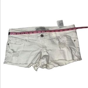 Abercrombie & Fitch Destroyed Shorts